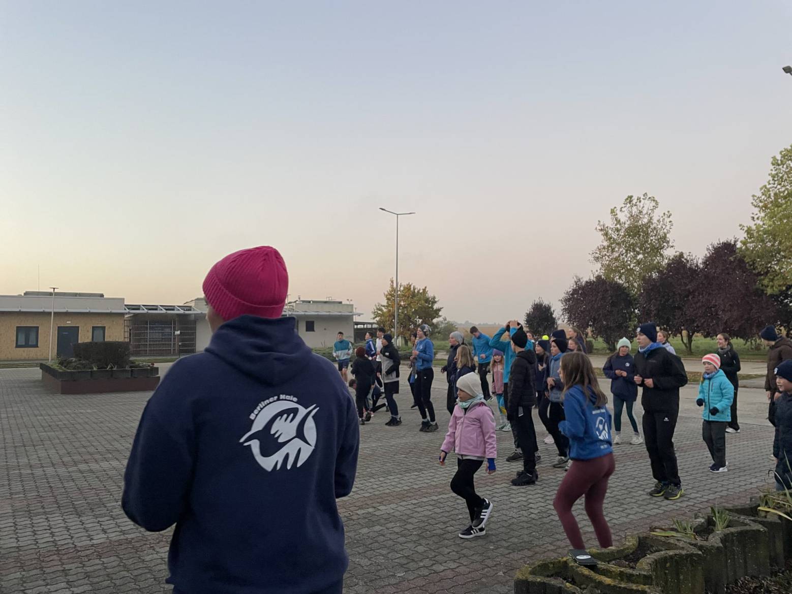Kinder beim Frühsport 