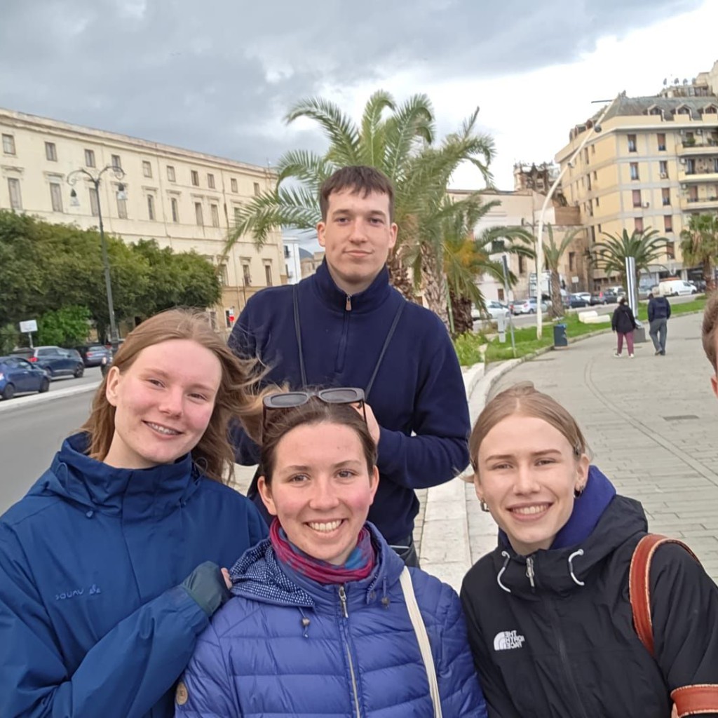Julian_7a2cb033-8e39-46c6-98eb-e9cf4f43938b